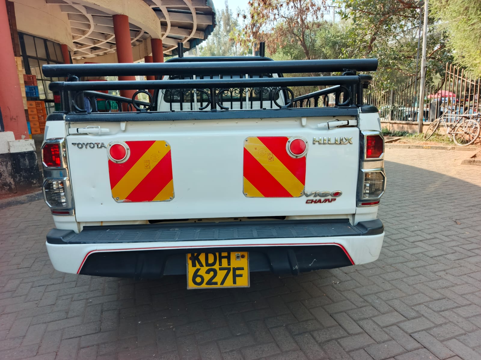 Hilux Rear